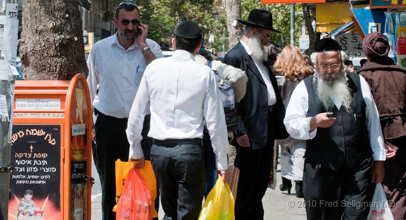 20100409_114152 D300.jpg - Cell phone activity, Mea Shearim